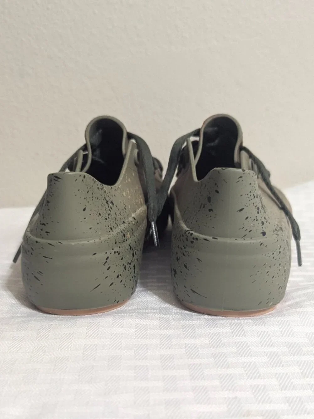 Melissa Ulitsa Slip-On Sneaker size 7
